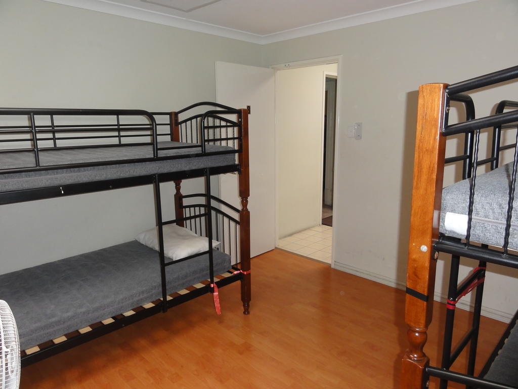 Hostel Perth 178 Backpackers Zimmer foto